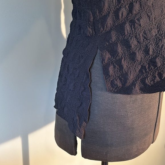 Courtney Washington size small light weight jacket poly and Lycra unique button - Picture 14 of 17